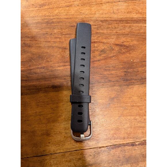 Fitbit Luxe OEM Charger and Replacement Bands (8) Bundle Including Siver Chain - Picture 5 of 10